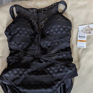 Becca Women's One Piece Swimsuit Black Small